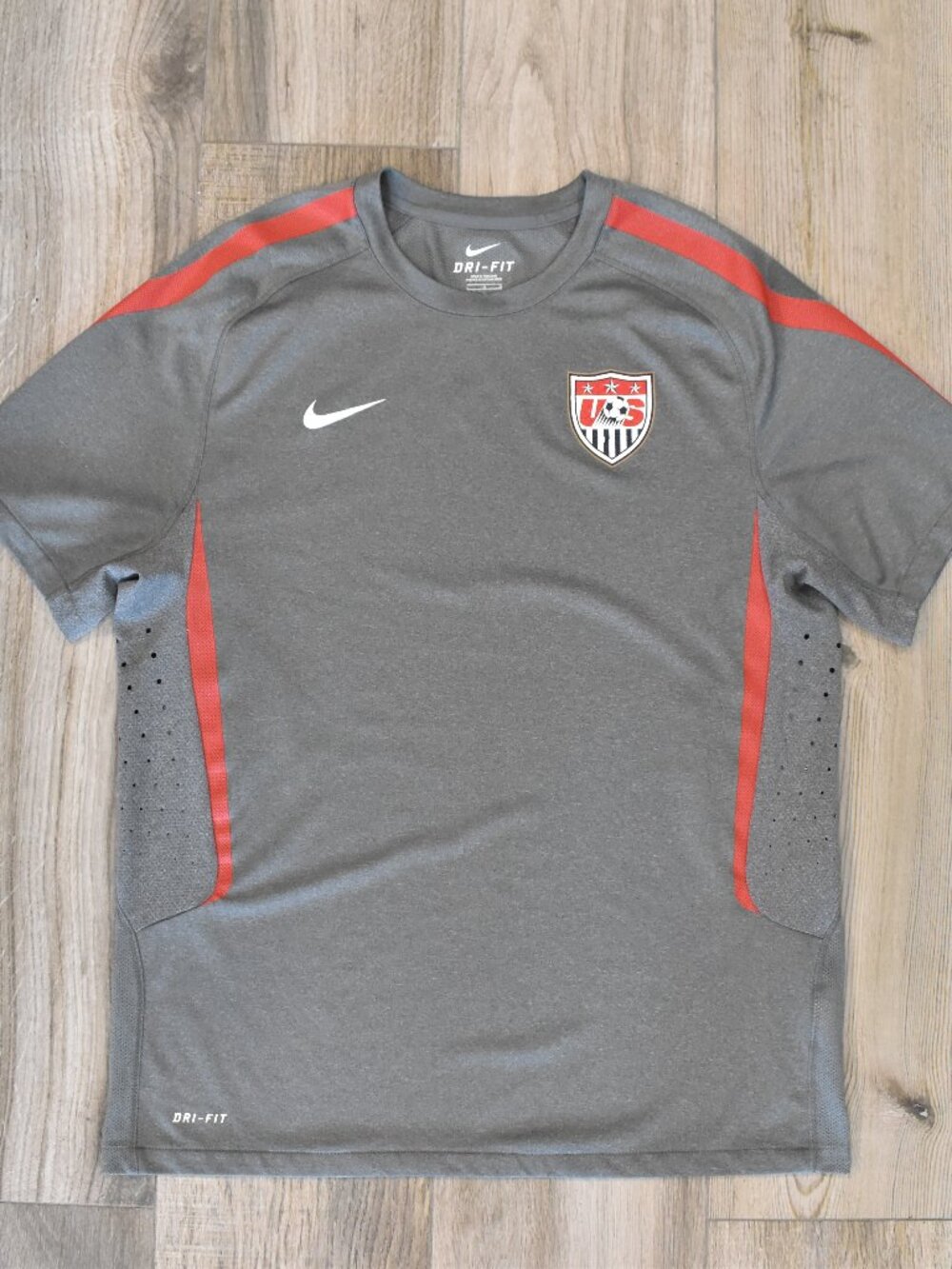 United States National Soccer Team Men's L Nike Jersey USA FIFA World Cup